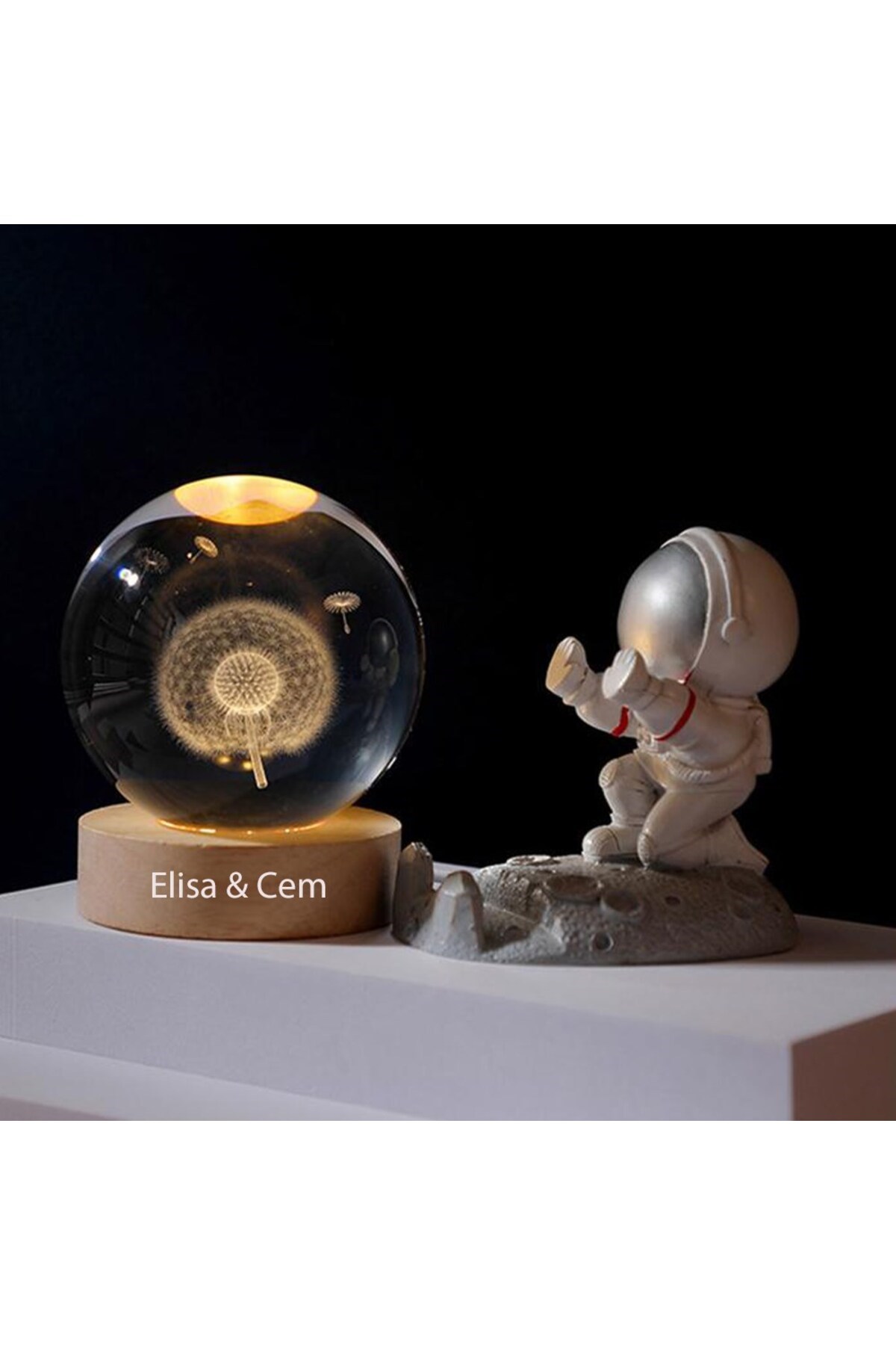 Kişiye Özel Işıklı Ahşap Kaideli Karahindiba Temalı Cam Küre 8*6cm Ve Lotus Çiçeği Kolye
