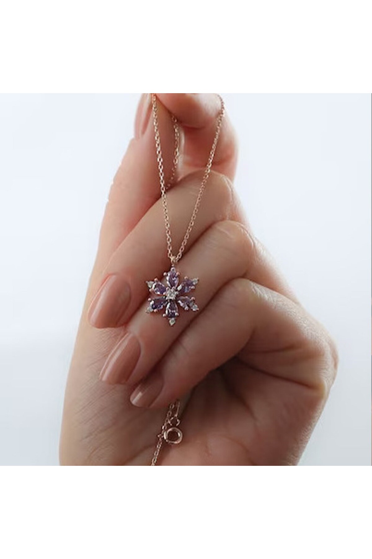 Kişiye Özel Işıklı Ahşap Kaideli Karahindiba Temalı Cam Küre 8*6cm Ve Lotus Çiçeği Kolye