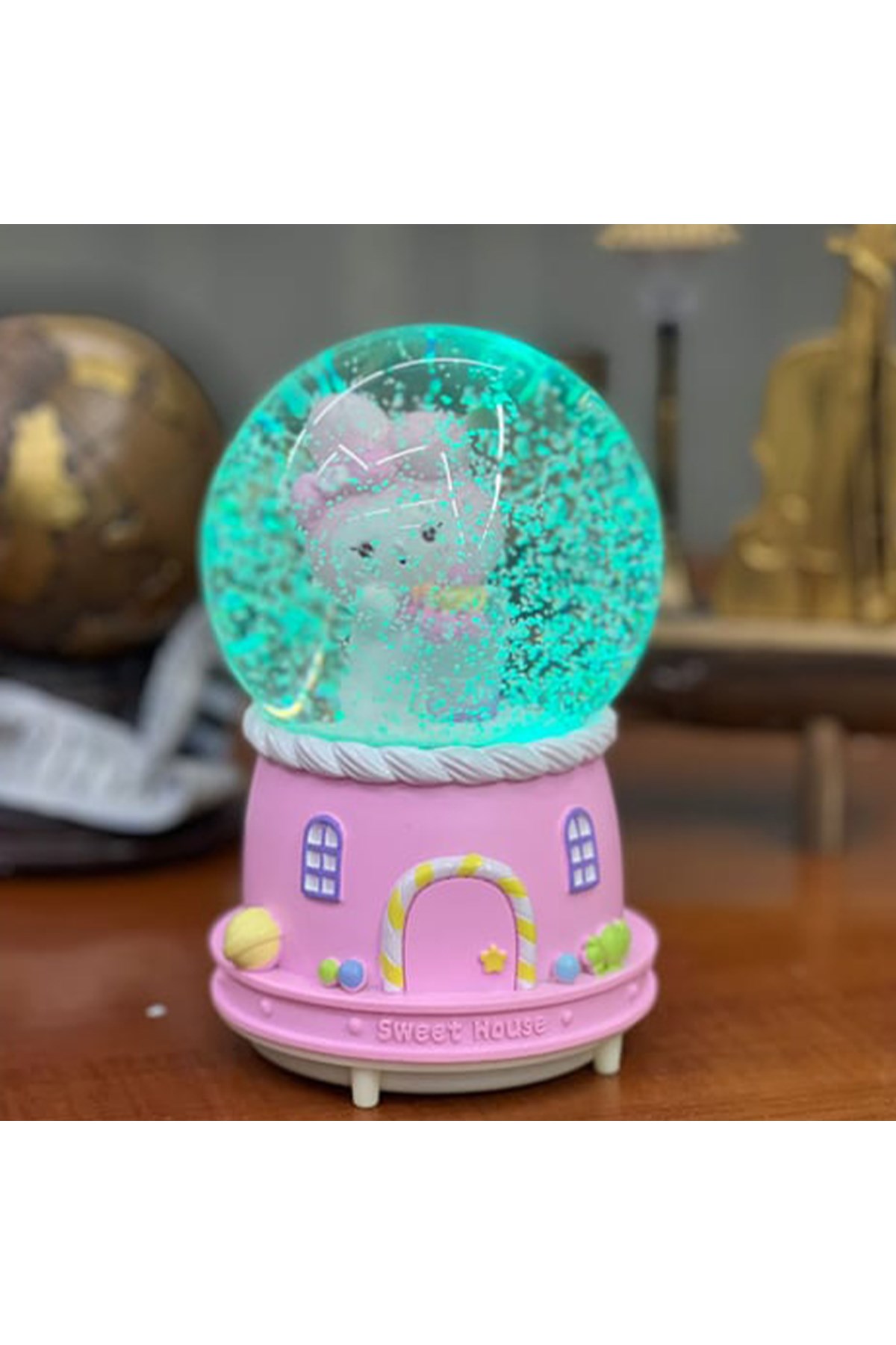 Sanrio kuromi Büyük Boy Püskürtmeli Müzikli Işıklı Kar Küresi