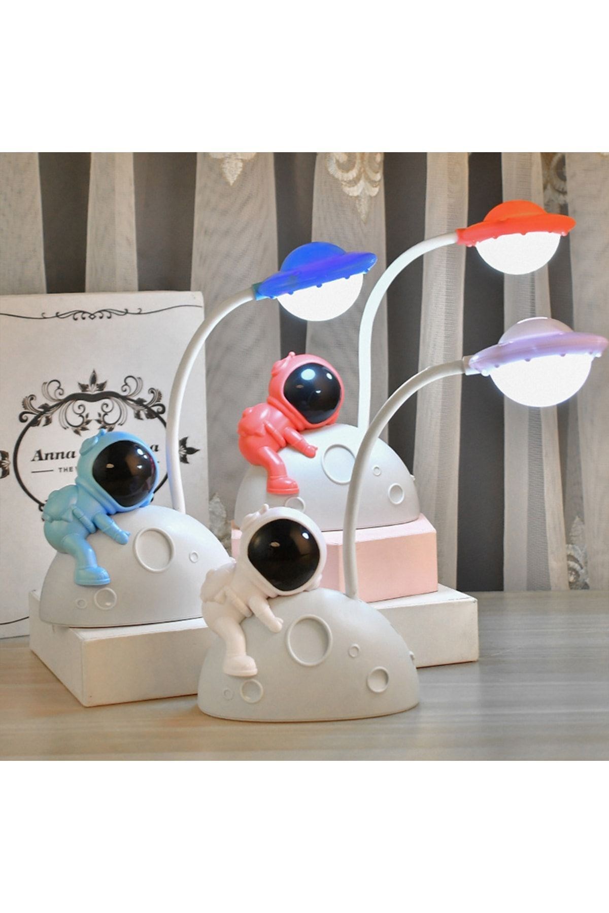 Astronot Masa Lambası-usb Şarj Edilebilir Led Lamba Uzay Adamı
