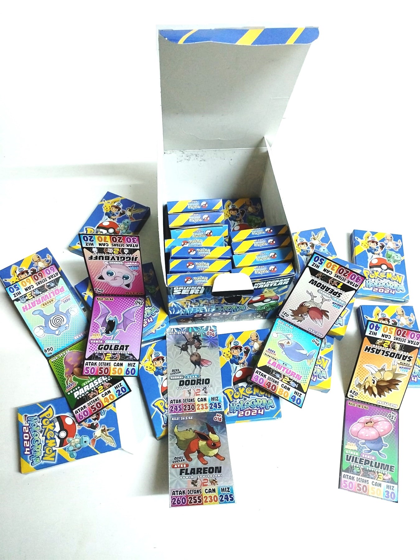 Hayal Sepeti Pokémon  Hologramlı yeni seri Orjinal Oyun Kartı 240 Adet Hayal Sepeti Pokémon  Hologramlı yeni seri Orjinal Oyun Kartı 240 Adet