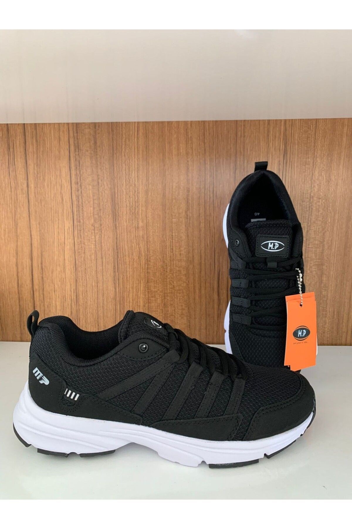 M.P 251-1526 Siyah Beyaz Erkek Koşu Ayakkabısı ERKEK RUNNING 251-1526MR-01 M.P 251-1526 Siyah Beyaz Erkek Koşu Ayakkabısı ERKEK RUNNING 251-1526MR-01