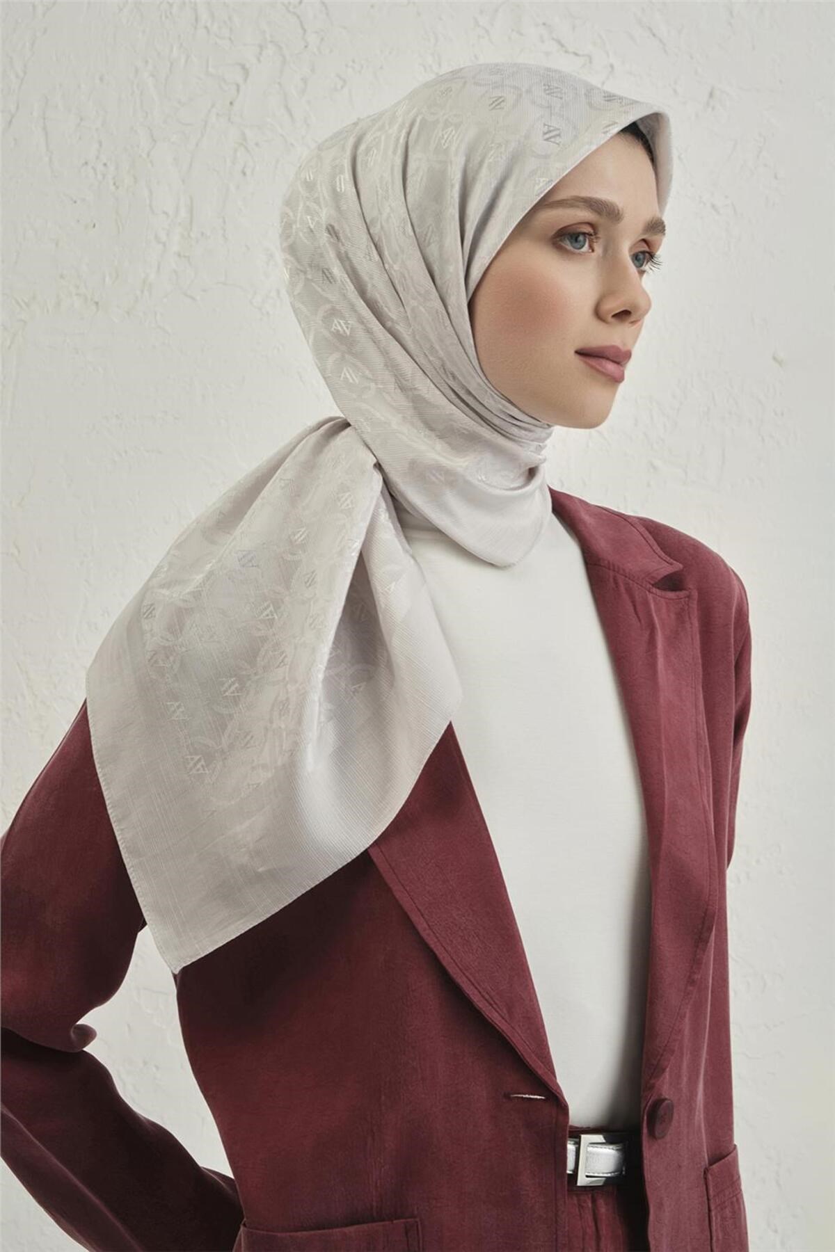 Armine Floş Pamuk Eşarp 1 (%33 Pamuk %67 Floş) 17 S00OA0444444 17 Çok Renkli