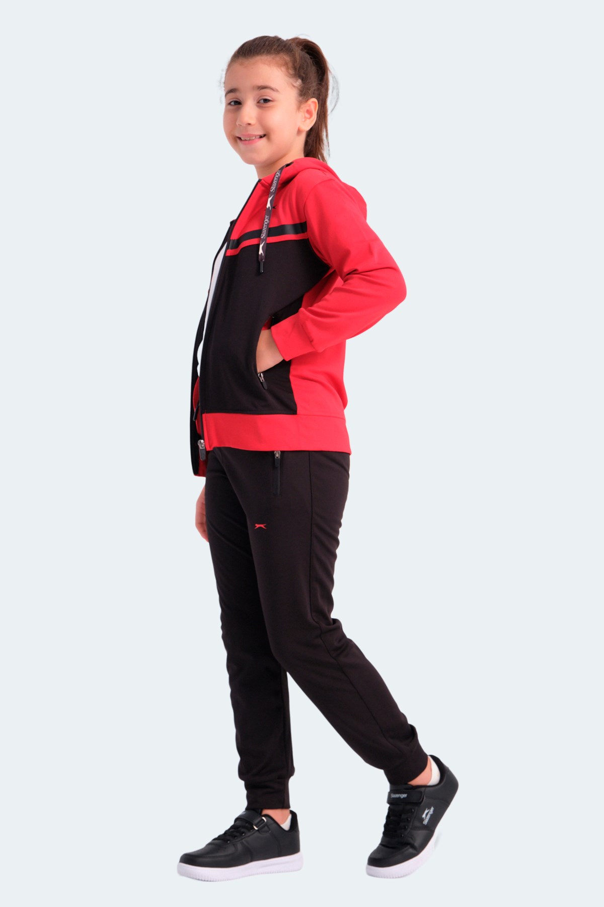 Slazenger NOON Kız Çocuk Eşofman Takımı Siyah / Kırmızı ST24EC015
