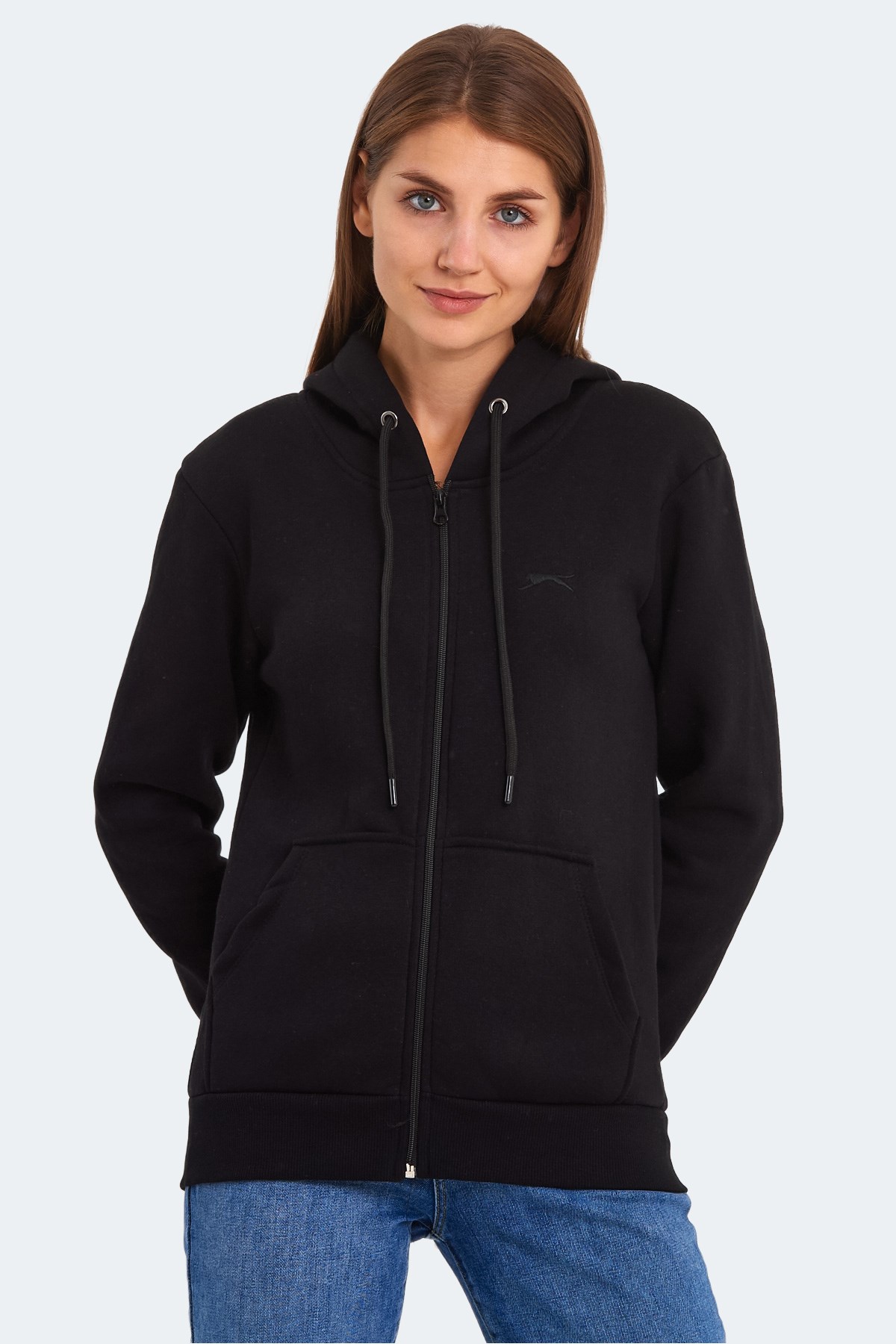 Slazenger KATYA Kadın Fermuarlı Kapüşonlu Cepli Siyah Sweatshirt ST23WK081 Slazenger KATYA Kadın Fermuarlı Kapüşonlu Cepli Siyah Sweatshirt ST23WK081