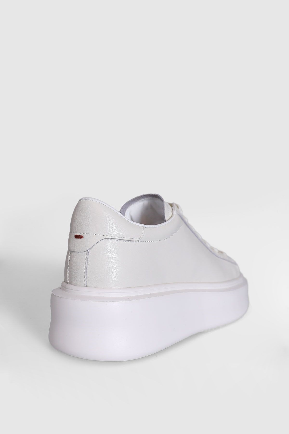 Hakiki Deri Bağcıklı Beyaz Spor Erkek Sneaker Beyaz Ayakkabı Hakiki Deri Bağcıklı Beyaz Spor Erkek Sneaker Beyaz Ayakkabı