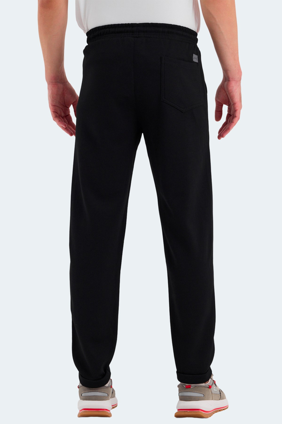 Slazenger NADICA Erkek Cepli Siyah Eşofman Altı ST24PE027 Siyah Slazenger NADICA Erkek Cepli Siyah Eşofman Altı ST24PE027 Siyah