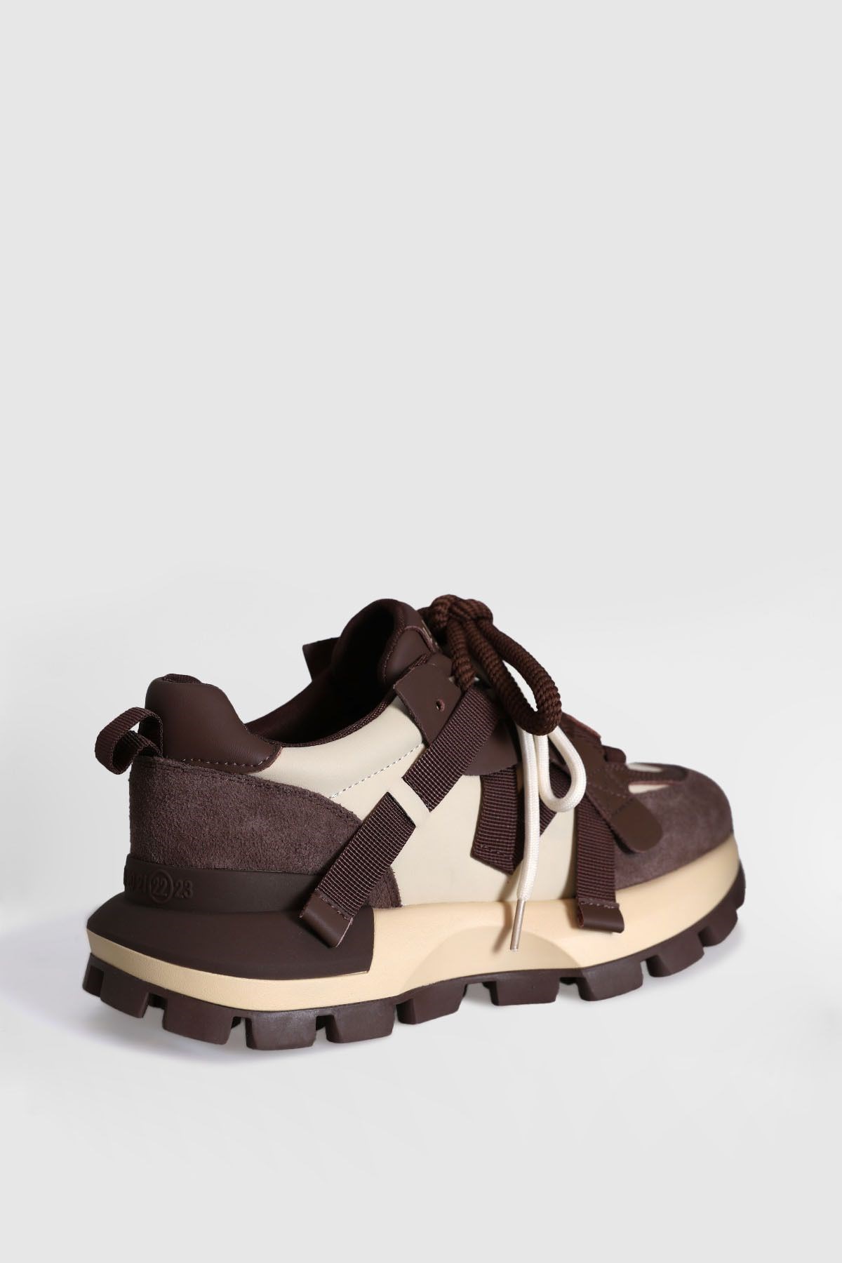 Hakiki Deri Bağcıklı Yoko Kadın Sneaker Kahverengi Beyaz Sneaker Hakiki Deri Bağcıklı Yoko Kadın Sneaker Kahverengi Beyaz Sneaker