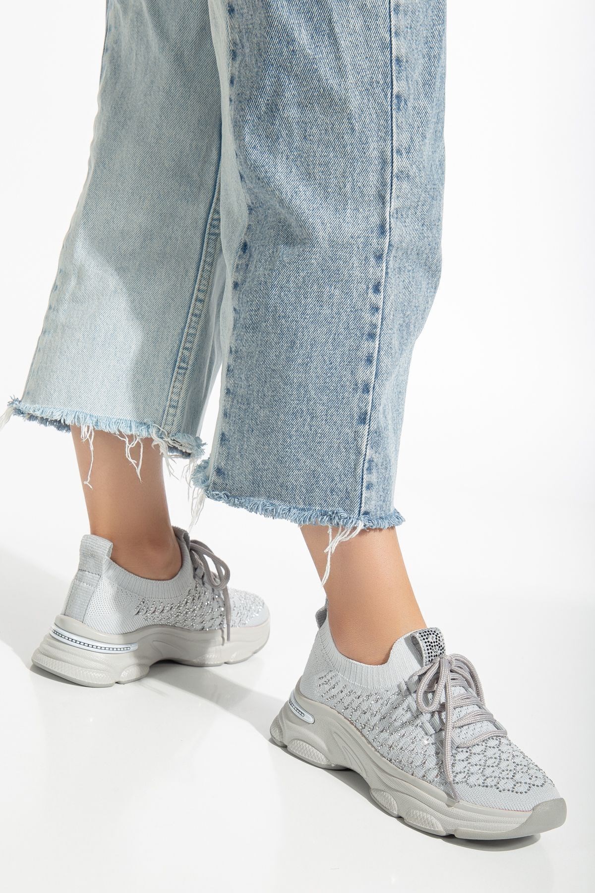 Shine Triko Gri Taşlı Günlük Rahat Konforlu Kadın Spor Ayakkabı Sneaker Shine Triko Gri Taşlı Günlük Rahat Konforlu Kadın Spor Ayakkabı Sneaker