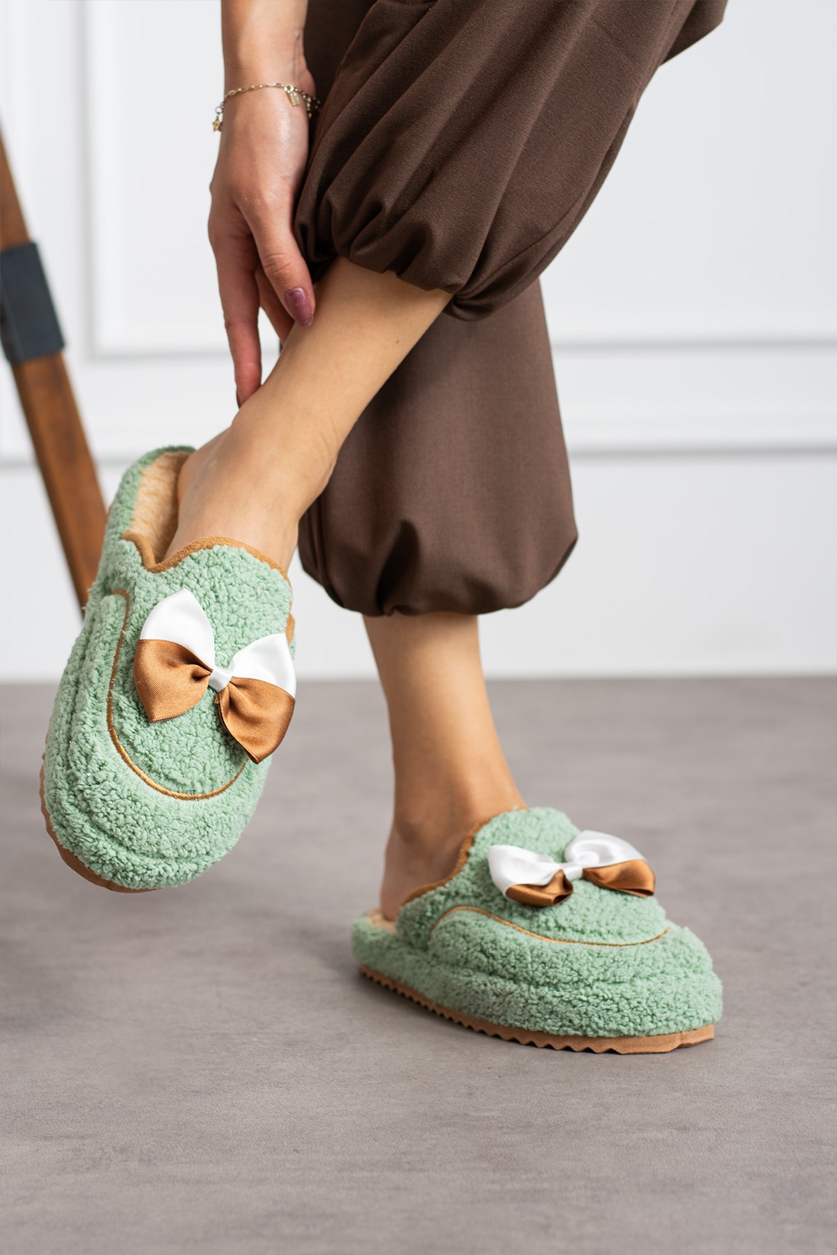 İncim Comfy Yeşil Kadın Panduf Ev Terliği Rahat Kışlık Hediyelik Çeyizlik Misafir Terliği İncim Comfy Yeşil Kadın Panduf Ev Terliği Rahat Kışlık Hediyelik Çeyizlik Misafir Terliği