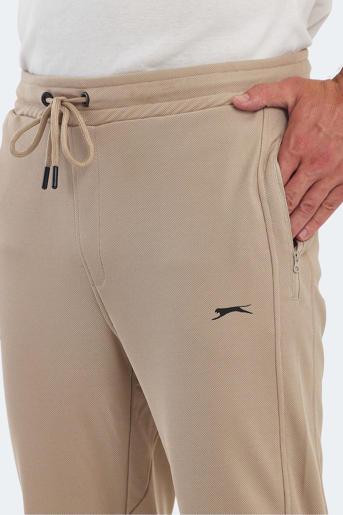 Slazenger PEARCE Erkek Fermuar Cepli Taş Gri Eşofman Altı ST22PE220 Slazenger PEARCE Erkek Fermuar Cepli Taş Gri Eşofman Altı ST22PE220