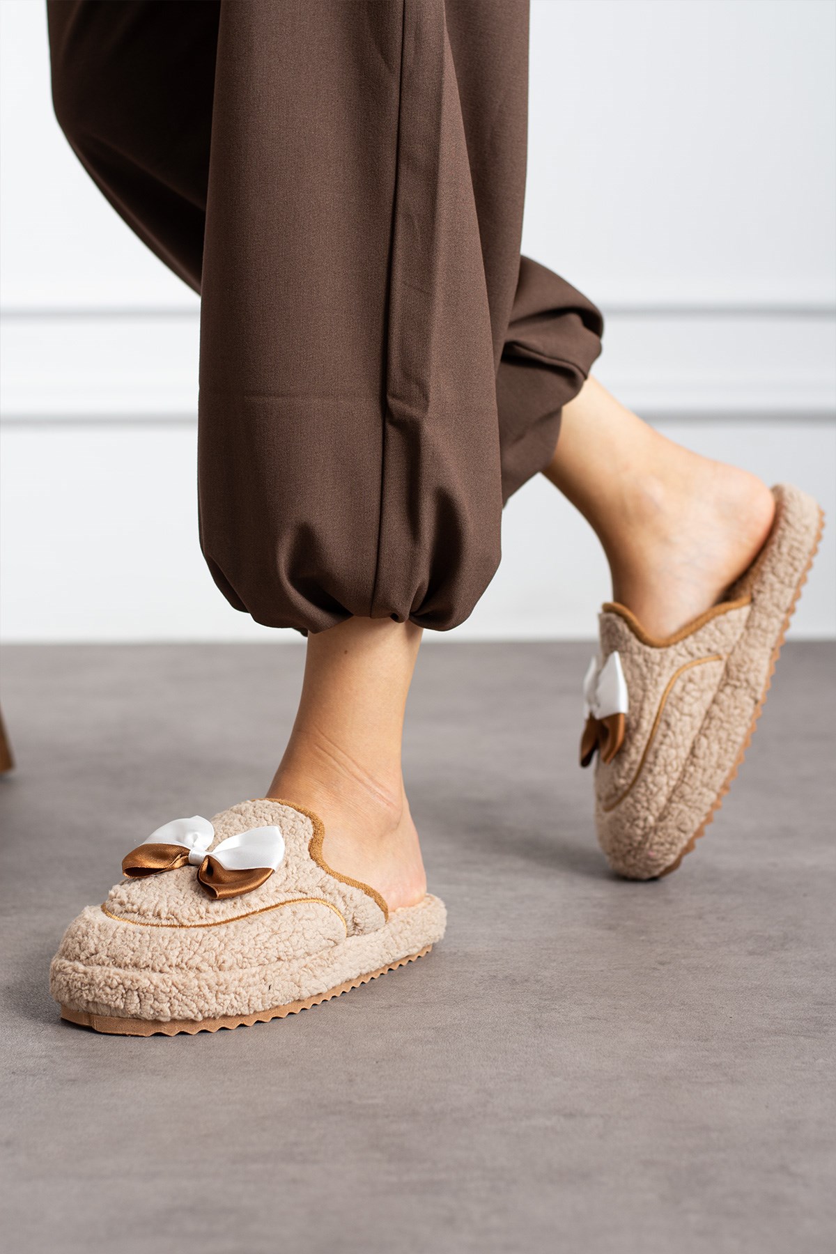 İncim Comfy Kahverengi Kadın Panduf Ev Terliği Rahat Kışlık Hediyelik Çeyizlik Misafir Terliği İncim Comfy Kahverengi Kadın Panduf Ev Terliği Rahat Kışlık Hediyelik Çeyizlik Misafir Terliği
