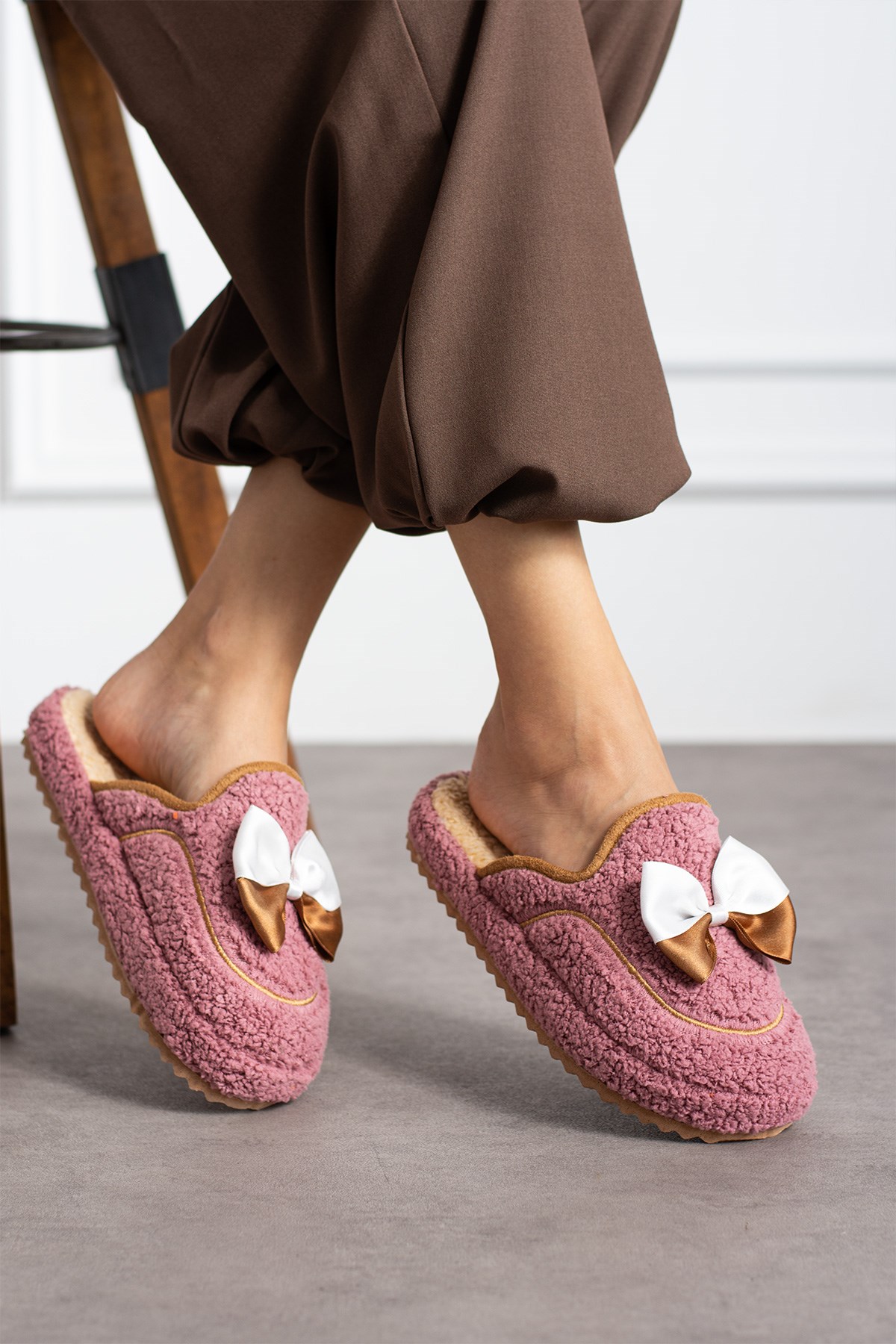 İncim Comfy Vişne Kadın Panduf Ev Terliği Rahat Kışlık Hediyelik Çeyizlik Misafir Terliği İncim Comfy Vişne Kadın Panduf Ev Terliği Rahat Kışlık Hediyelik Çeyizlik Misafir Terliği