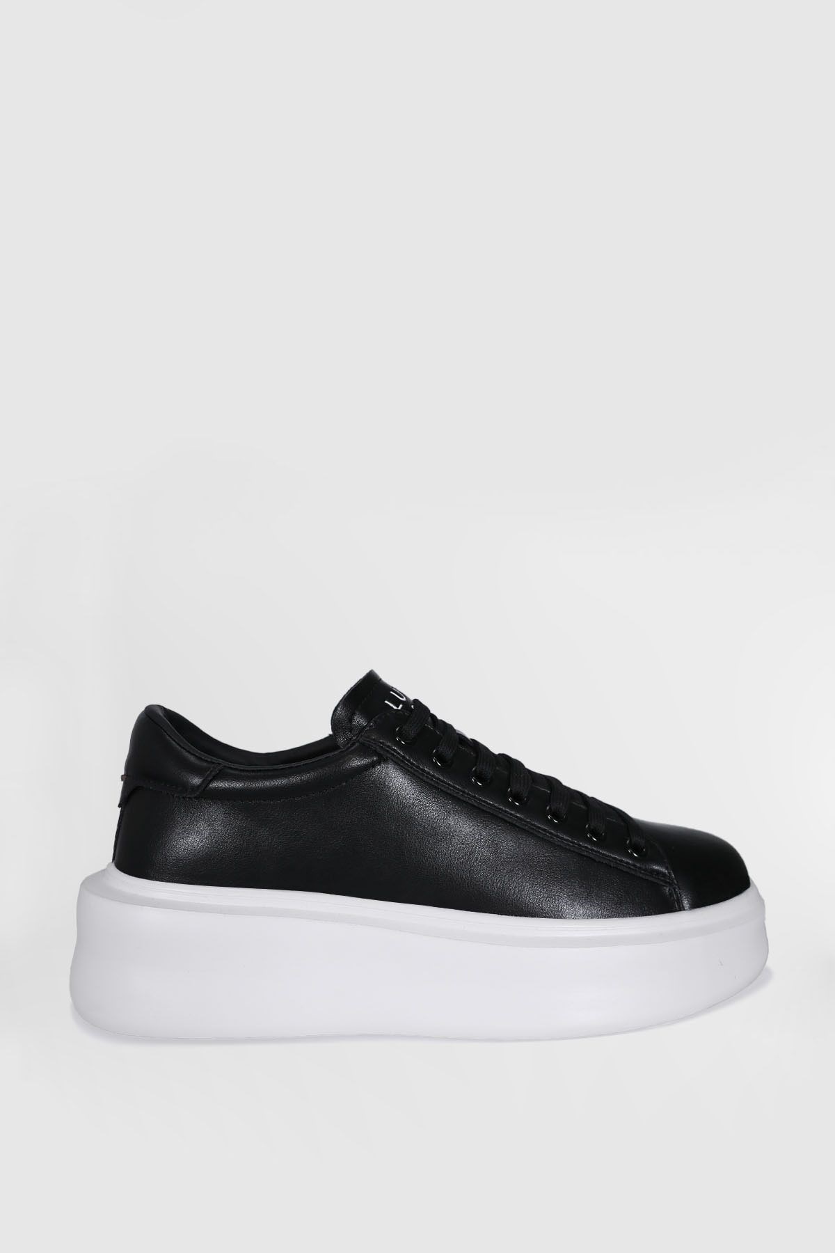 Hakiki Deri Bağcıklı Günlük Erkek Sneaker Lufian Gage Siyah Beyaz Ayakkabı Hakiki Deri Bağcıklı Günlük Erkek Sneaker Lufian Gage Siyah Beyaz Ayakkabı