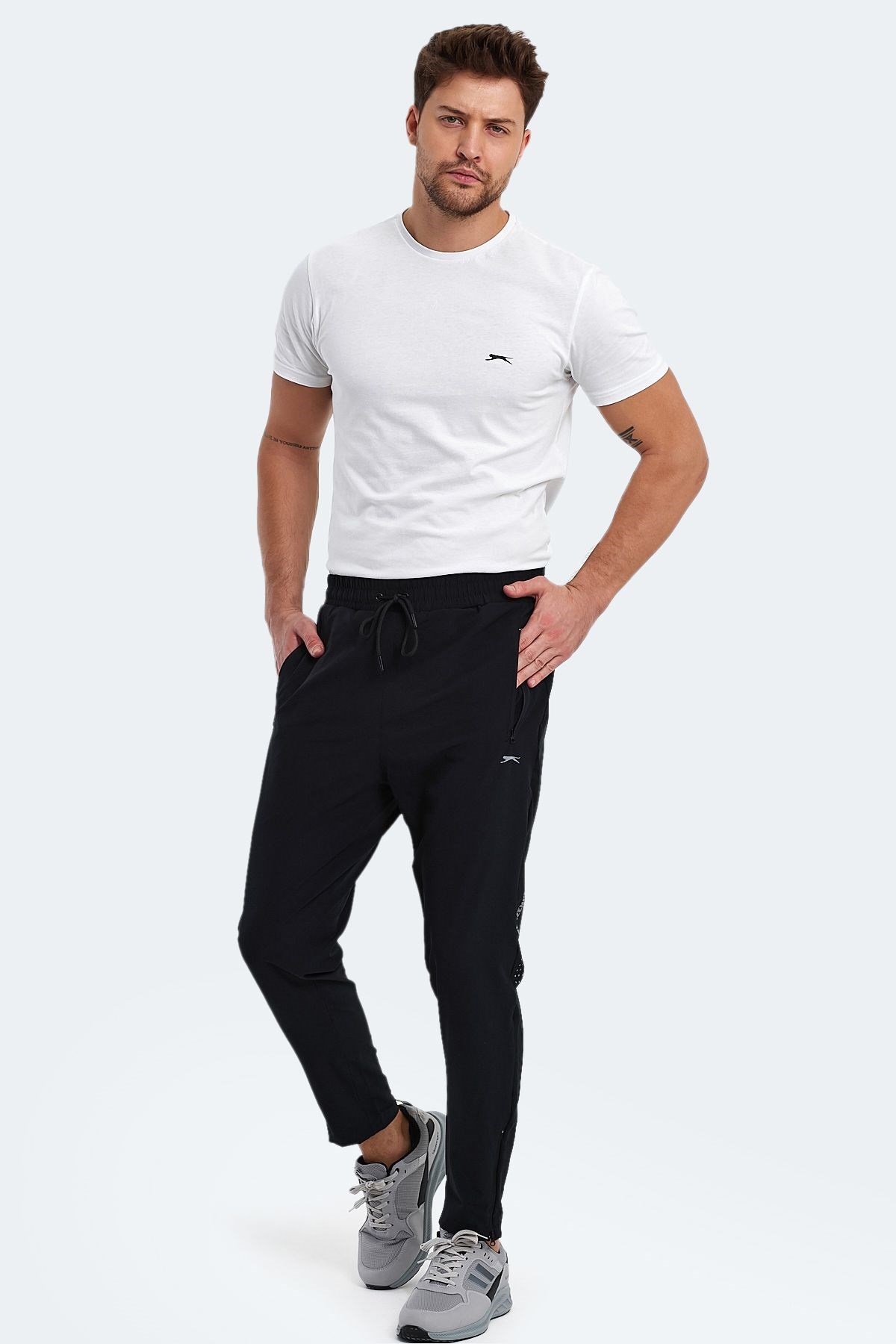 Slazenger Grıet Erkek Eşofman Altı Siyah ST12PE251 Slazenger Grıet Erkek Eşofman Altı Siyah ST12PE251