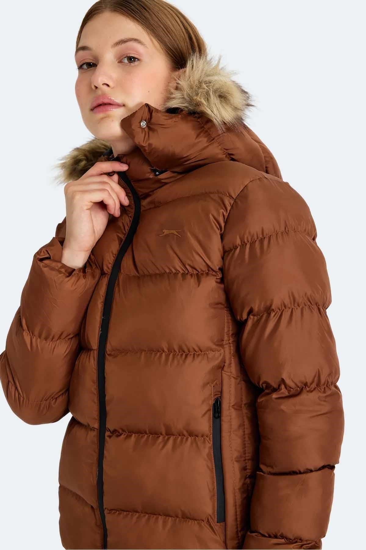 Slazenger GUEST Kadın Kapüşonlu Şişme Taba Mont & Kaban ST23JK020 Slazenger GUEST Kadın Kapüşonlu Şişme Taba Mont & Kaban ST23JK020