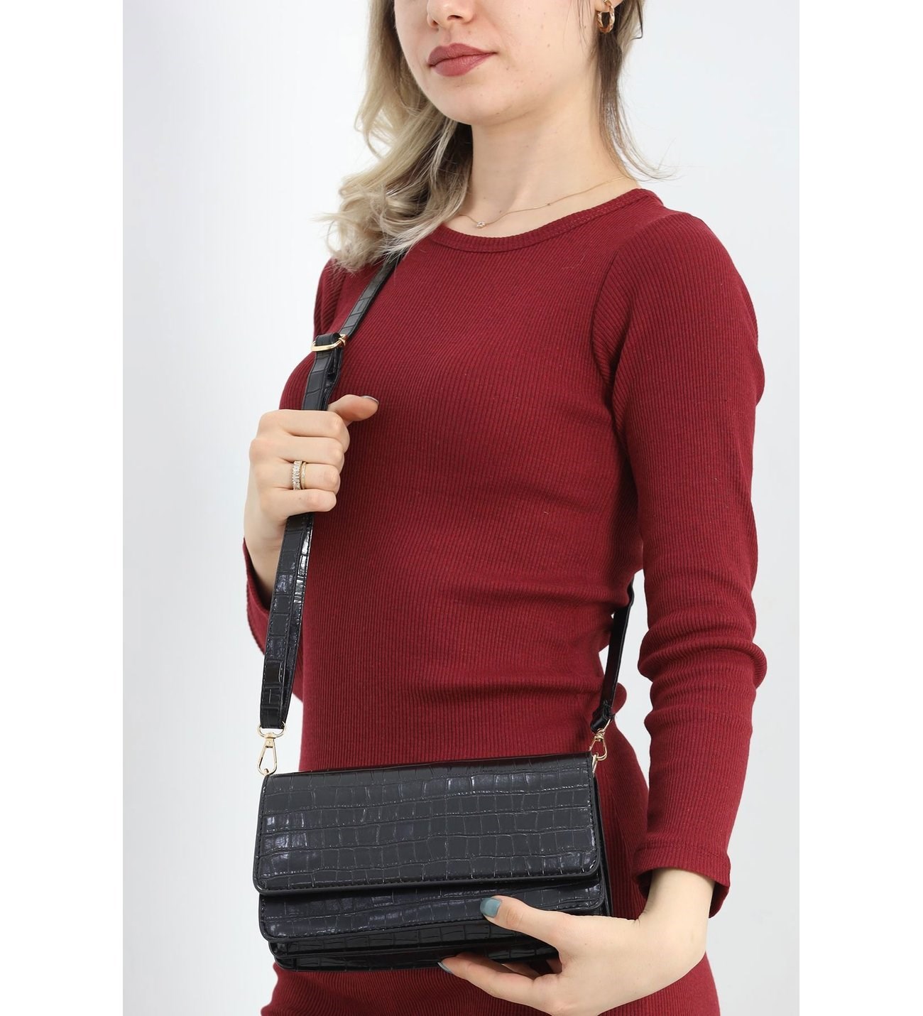 İncim Siyah Kroko Desenli Kadın Mini El & Omuz Çantası Armine 3006 İncim Siyah Kroko Desenli Kadın Mini El & Omuz Çantası Armine 3006