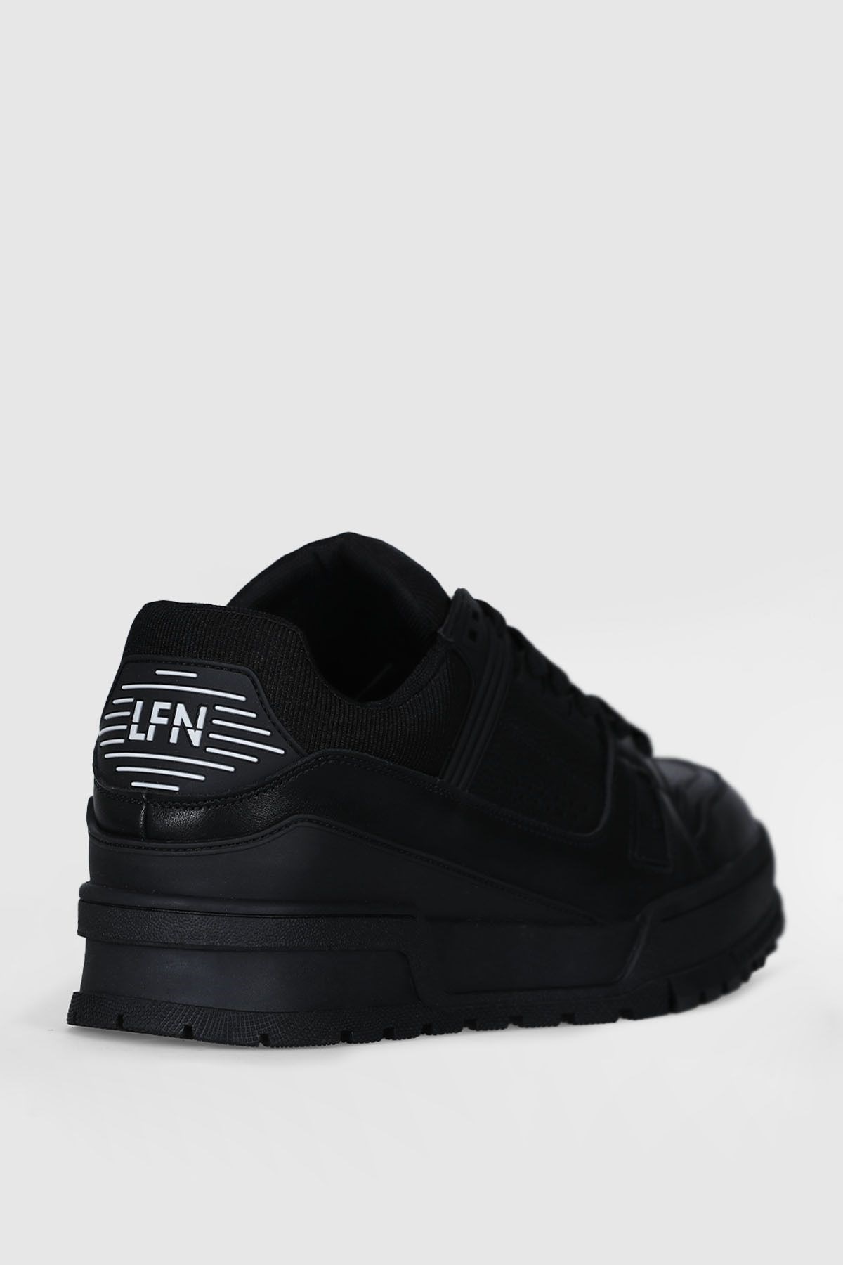 Hakiki Deri Albert Bağcıklı Günlük Spor Ayakkabı Erkek Sneaker Siyah Hakiki Deri Albert Bağcıklı Günlük Spor Ayakkabı Erkek Sneaker Siyah