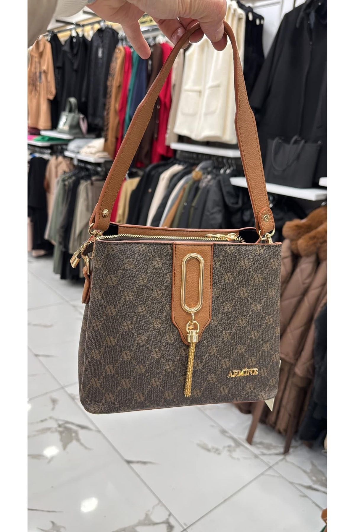 Armine 361 Model Kodlu Noktalı Desenli Omuz Çantası Kahverengi Çanta