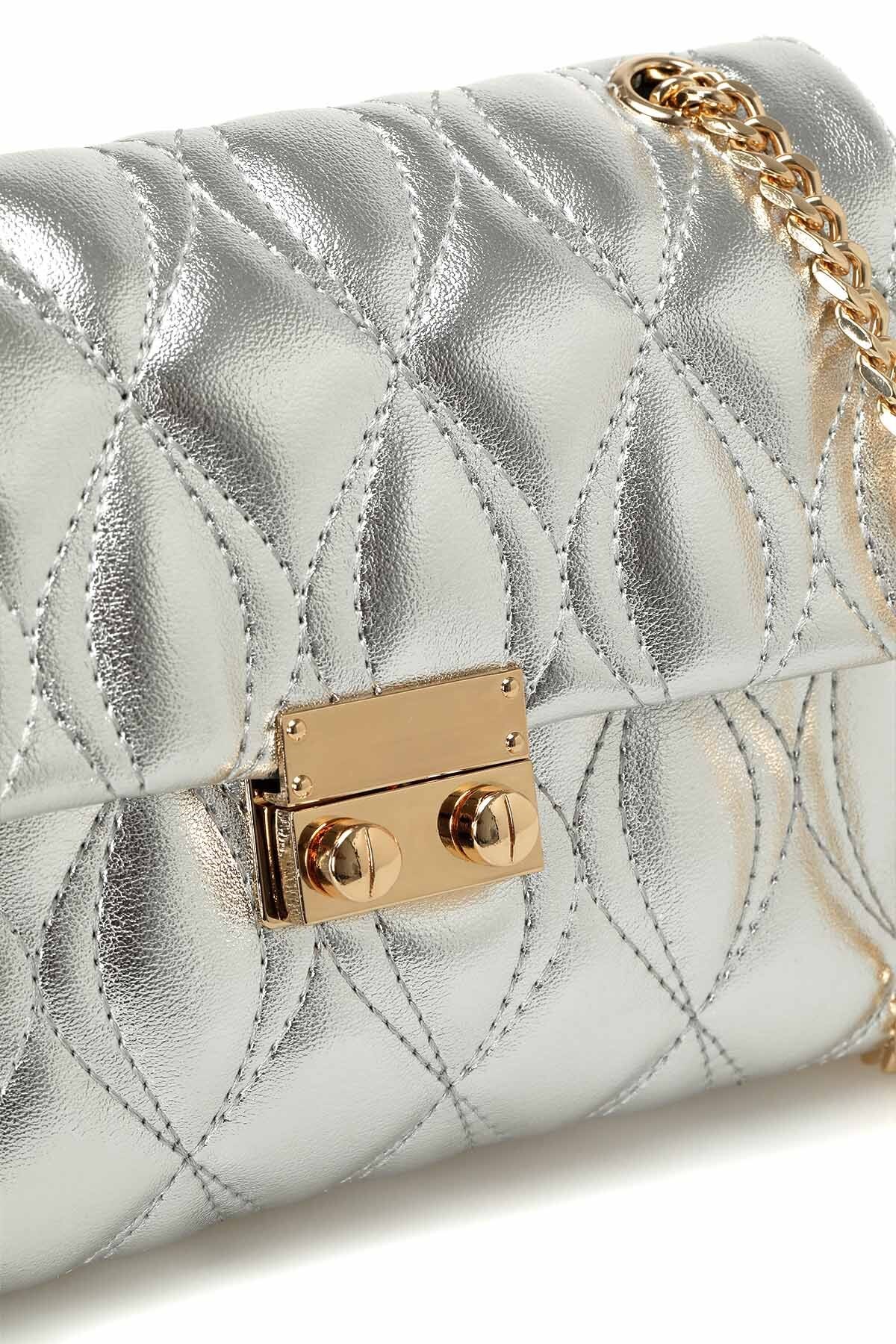 Nine West NESSYCROSS 4PR Gümüş Kadın Çapraz Çanta NESSYCROSS 4PR Nine West NESSYCROSS 4PR Gümüş Kadın Çapraz Çanta NESSYCROSS 4PR