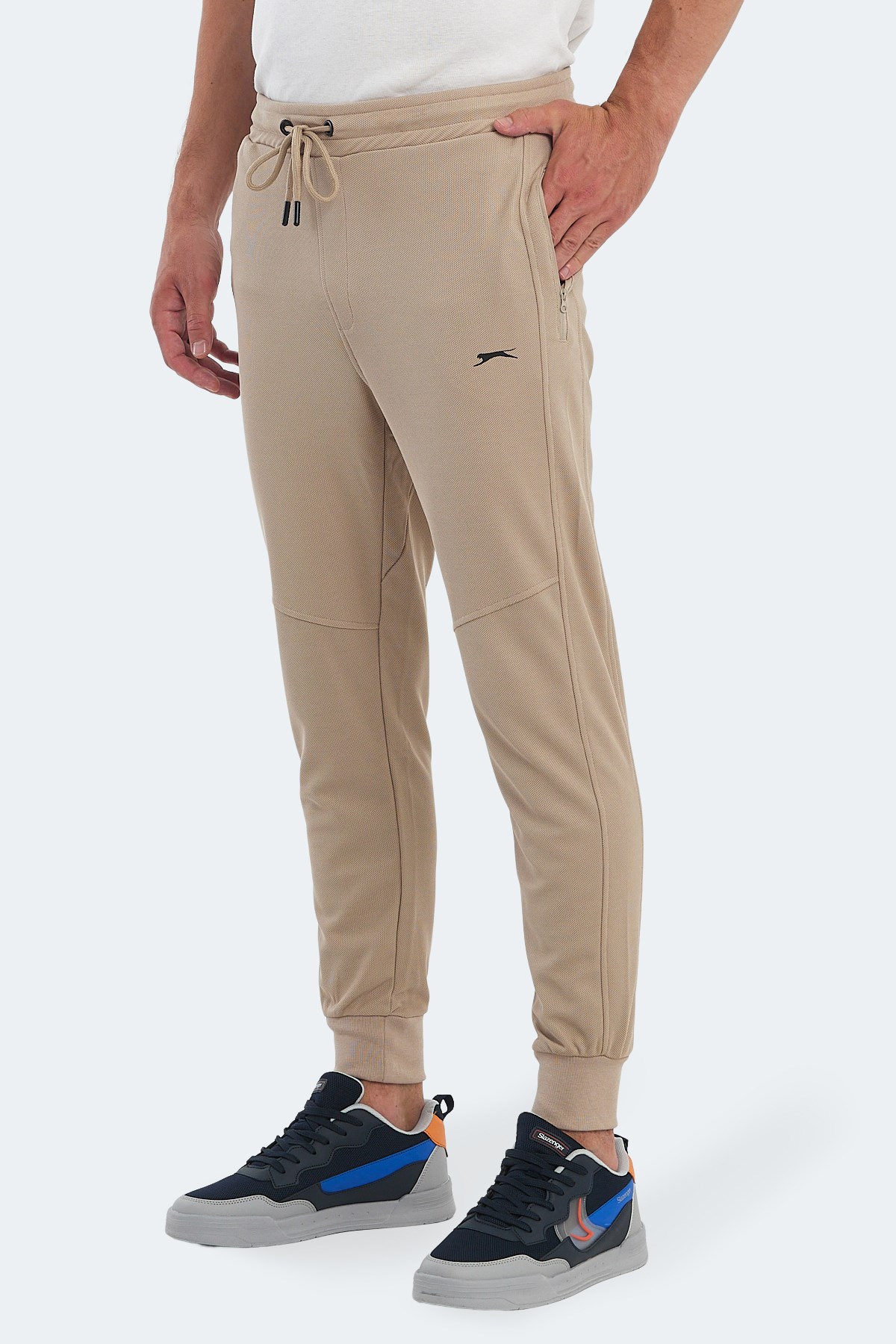 Slazenger PEARCE Erkek Fermuar Cepli Taş Gri Eşofman Altı ST22PE220 Slazenger PEARCE Erkek Fermuar Cepli Taş Gri Eşofman Altı ST22PE220