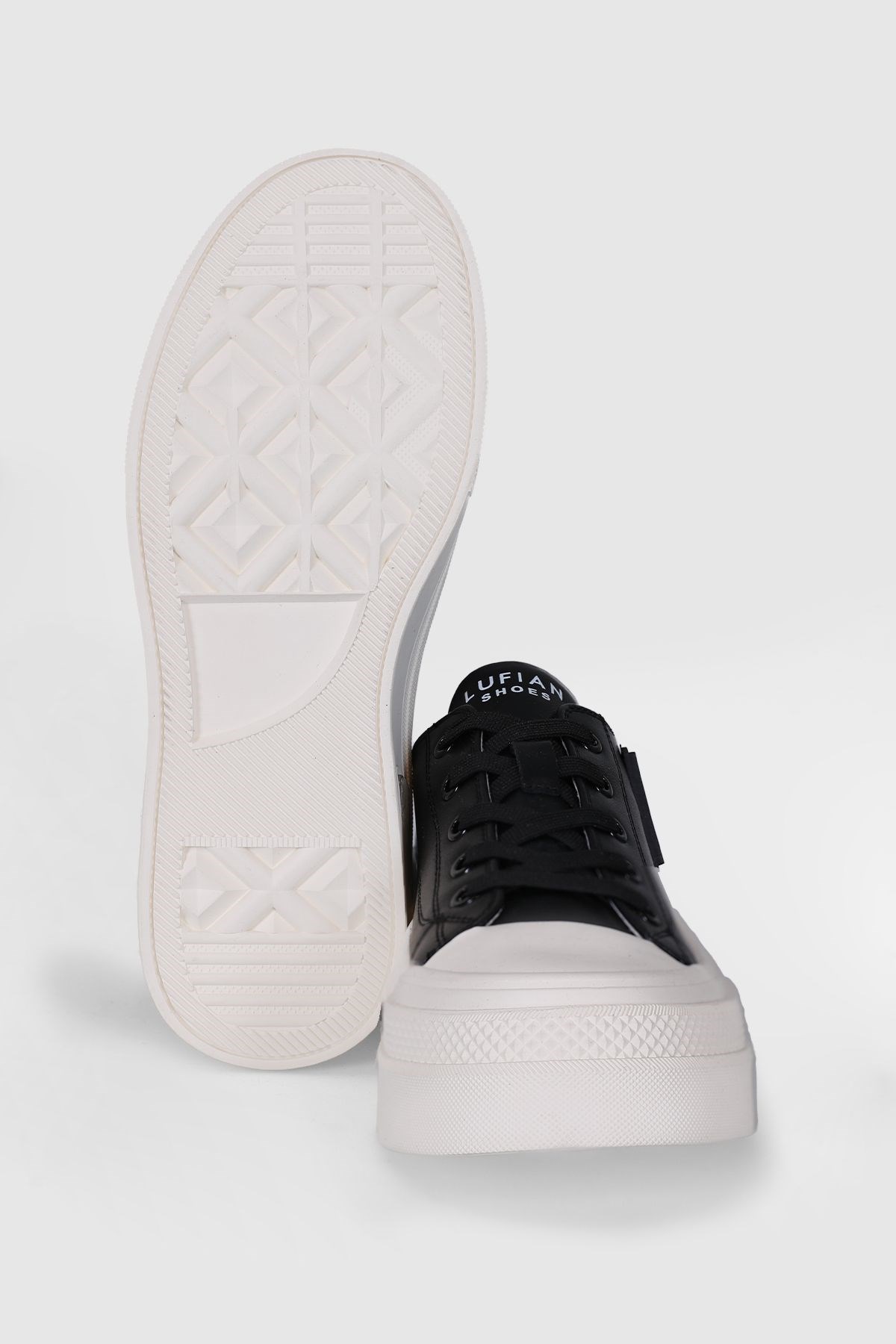 Hakiki Deri Bağcıklı Perla Siyah Günlük Kadın Sneaker Siyah Ayakkabı