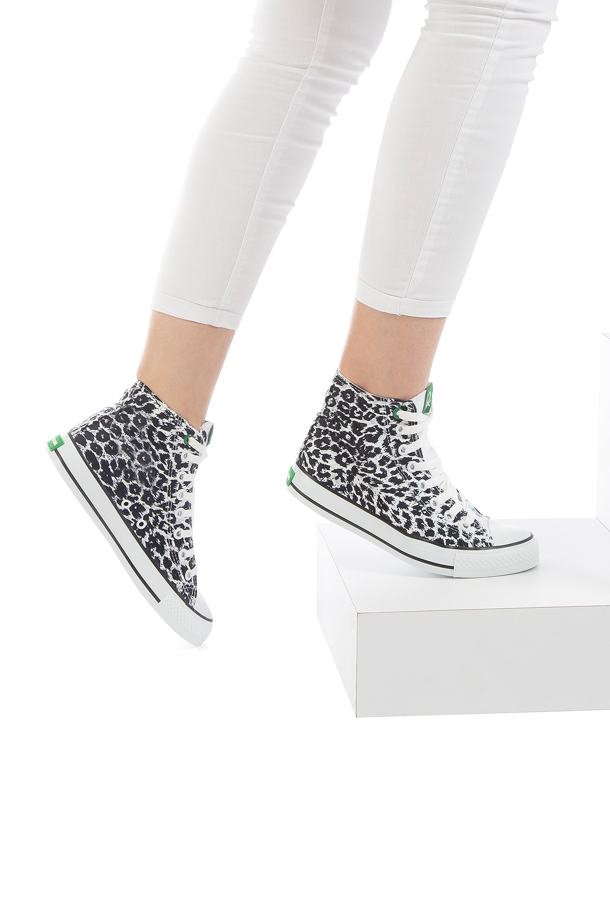 Benetton Kadın Beyaz Leopar Spor Ayakkabı 30190 Benetton Kadın Beyaz Leopar Spor Ayakkabı 30190
