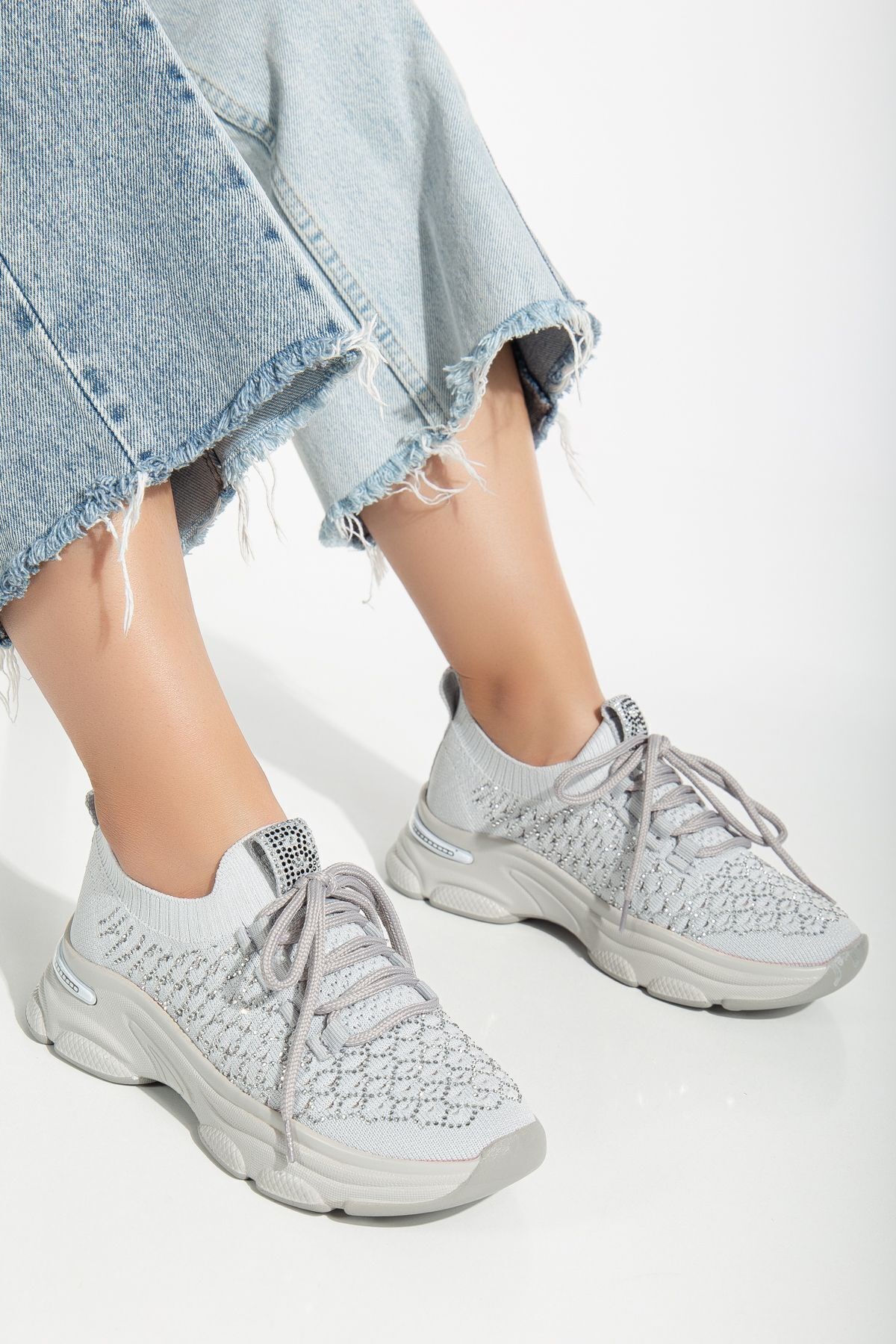 Shine Triko Gri Taşlı Günlük Rahat Konforlu Kadın Spor Ayakkabı Sneaker Shine Triko Gri Taşlı Günlük Rahat Konforlu Kadın Spor Ayakkabı Sneaker