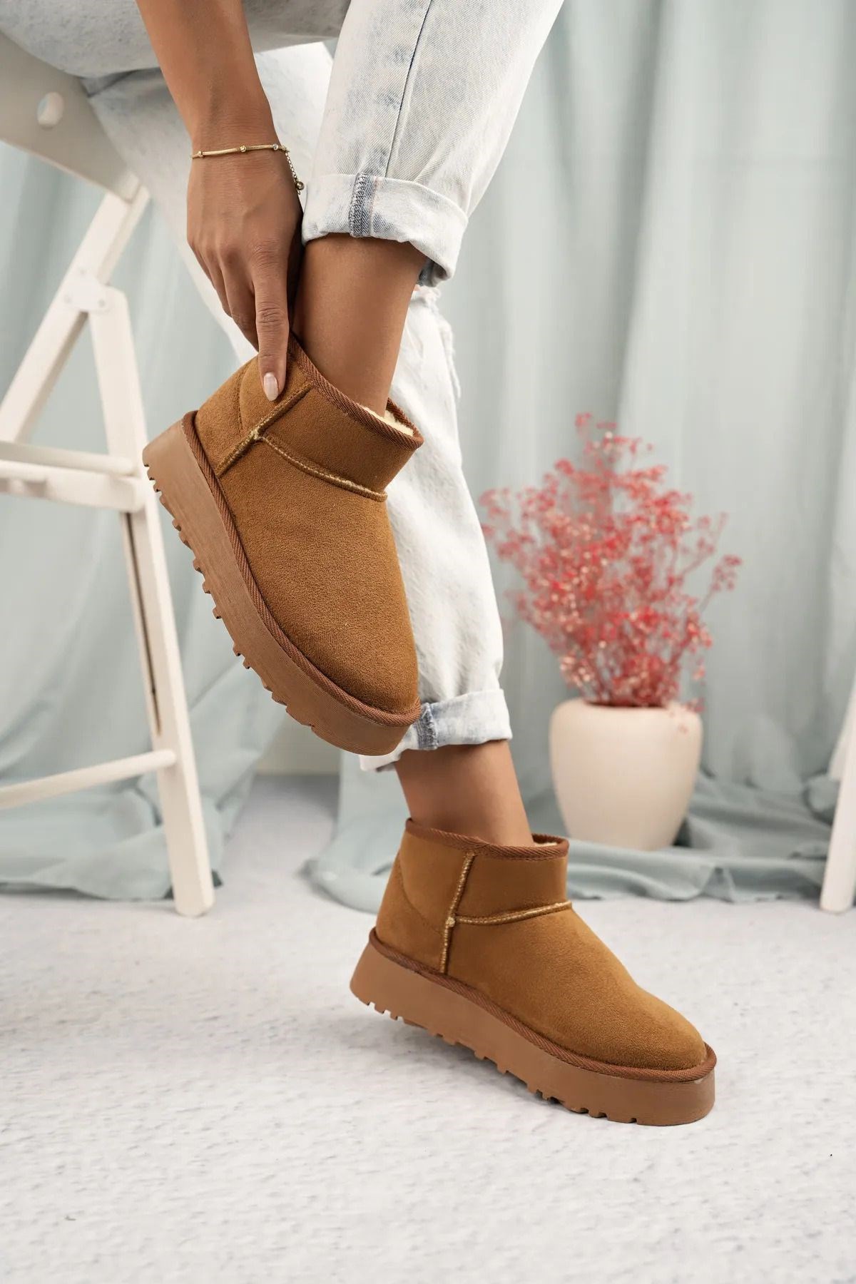 Feelup Taba İçi Kürklü Kalın Taban Bilekte Kısa Soğuğa Dayanıklı Süet Kadın Bot & Bootie Feelup Taba İçi Kürklü Kalın Taban Bilekte Kısa Soğuğa Dayanıklı Süet Kadın Bot & Bootie