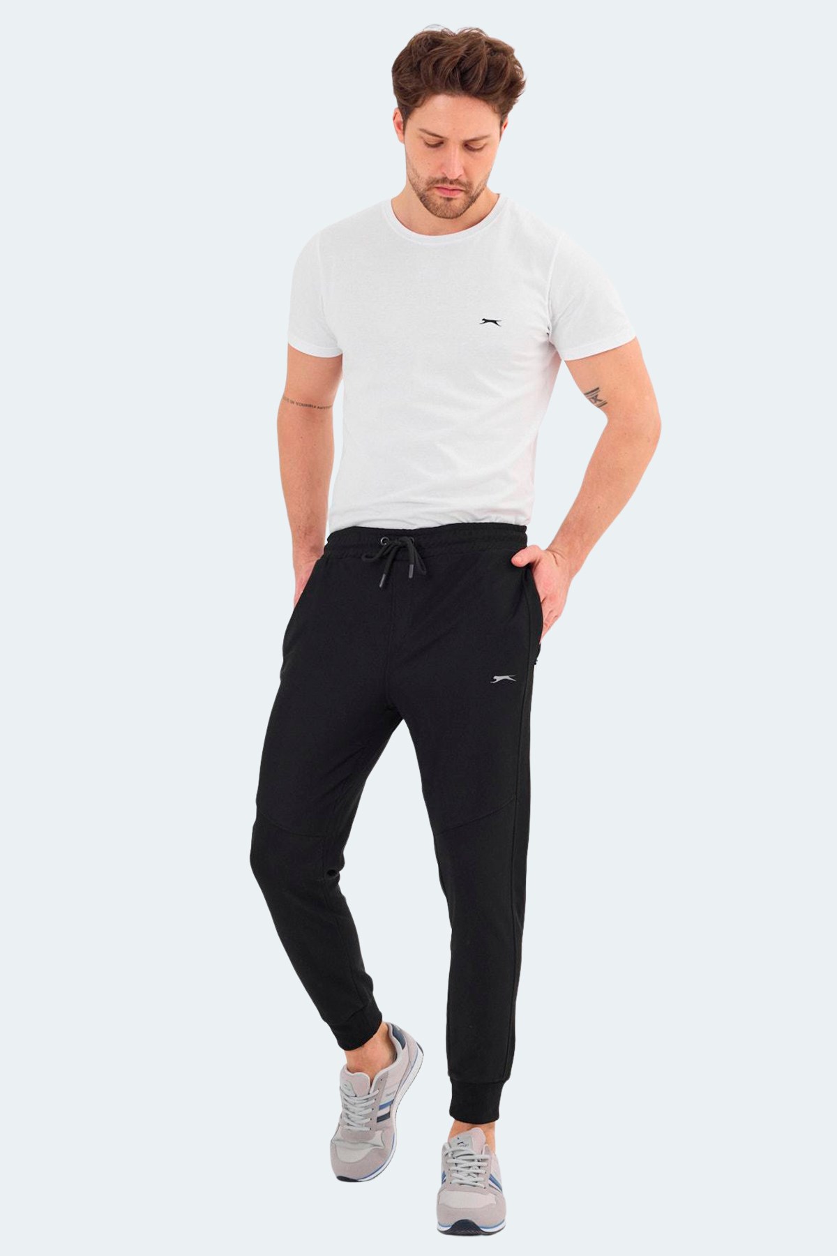Slazenger PEARCE Erkek Fermuar Cepli Siyah Eşofman Altı ST22PE220