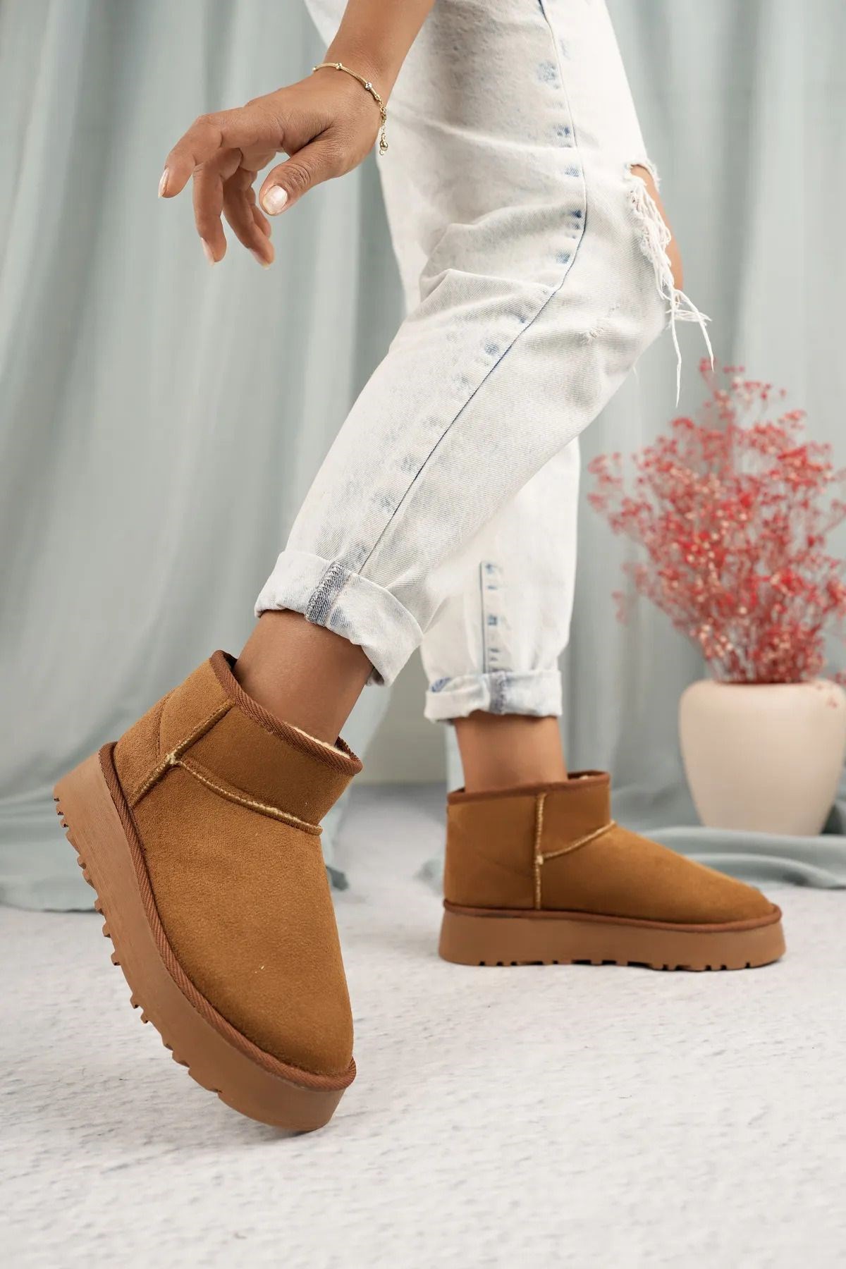 Feelup Taba İçi Kürklü Kalın Taban Bilekte Kısa Soğuğa Dayanıklı Süet Kadın Bot & Bootie