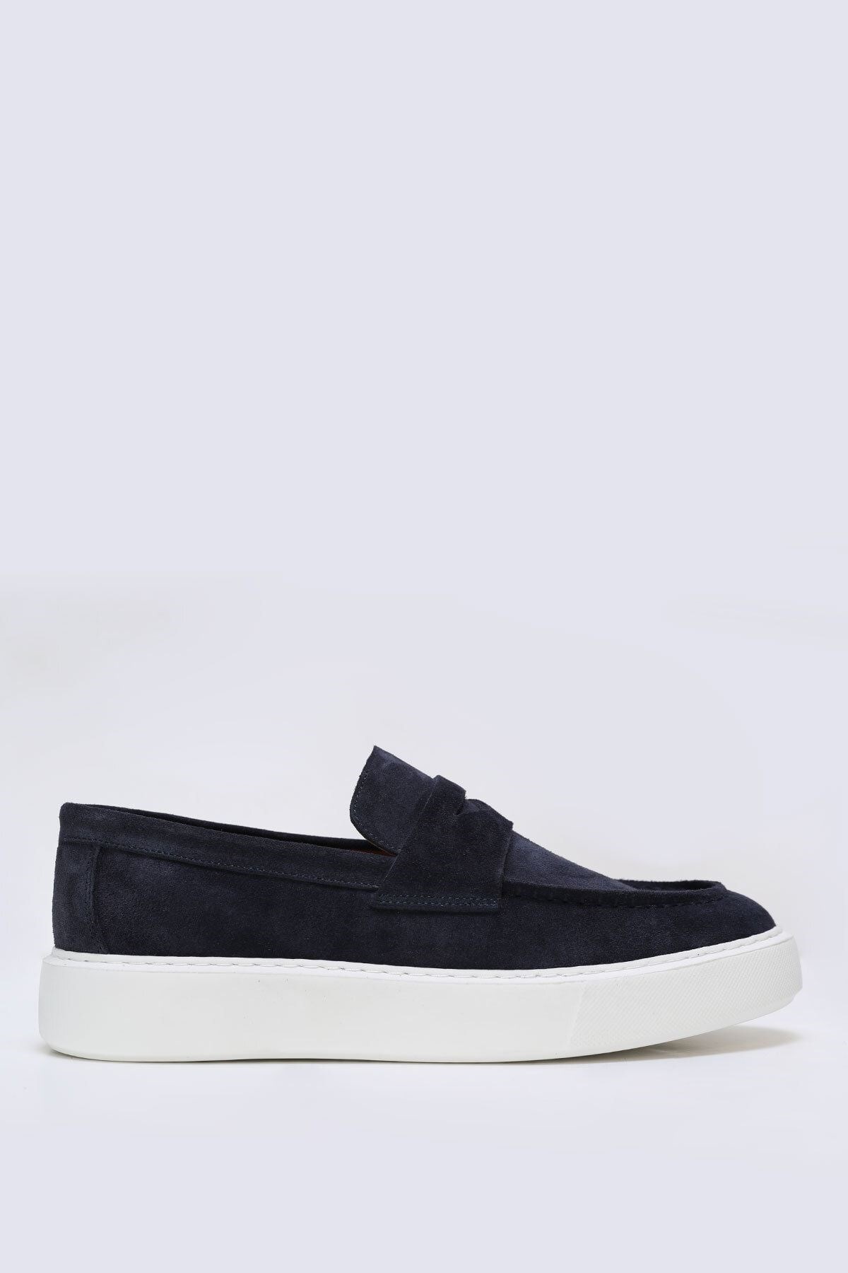 Hakiki Deri Bağcıklı Alex Model Günlük Sneaker Beyaz Ayakkabı Hakiki Deri Bağcıklı Alex Model Günlük Sneaker Beyaz Ayakkabı