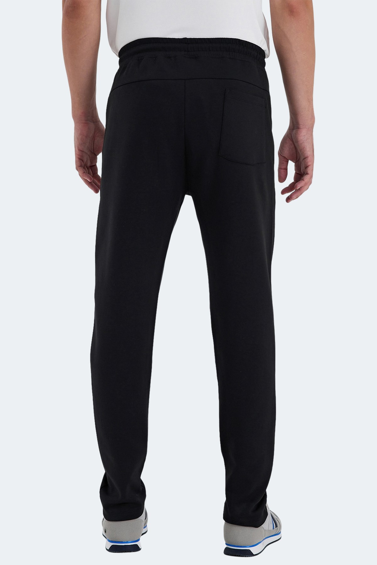 Slazenger VARIABLE Erkek Cepli Siyah Eşofman Altı ST24PE042 Siyah Slazenger VARIABLE Erkek Cepli Siyah Eşofman Altı ST24PE042 Siyah