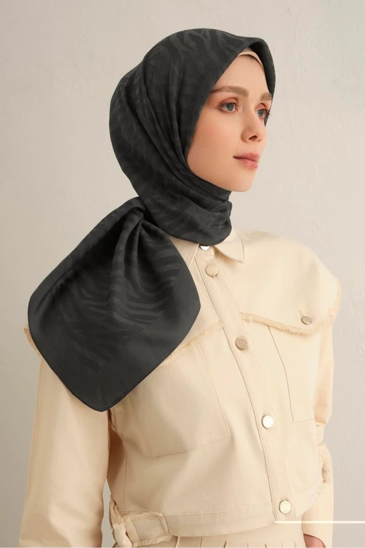 Armine 19 Pamora Eşarp 1 S00OA0444438 FÜME