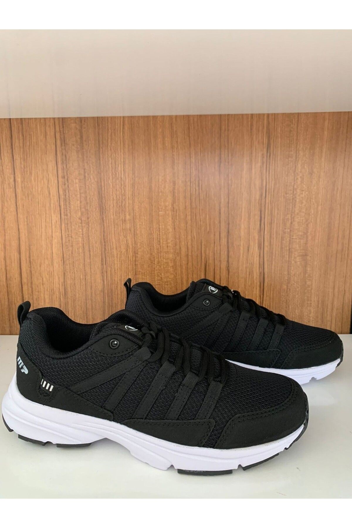 M.P 251-1526 Siyah Beyaz Erkek Koşu Ayakkabısı ERKEK RUNNING 251-1526MR-01 M.P 251-1526 Siyah Beyaz Erkek Koşu Ayakkabısı ERKEK RUNNING 251-1526MR-01