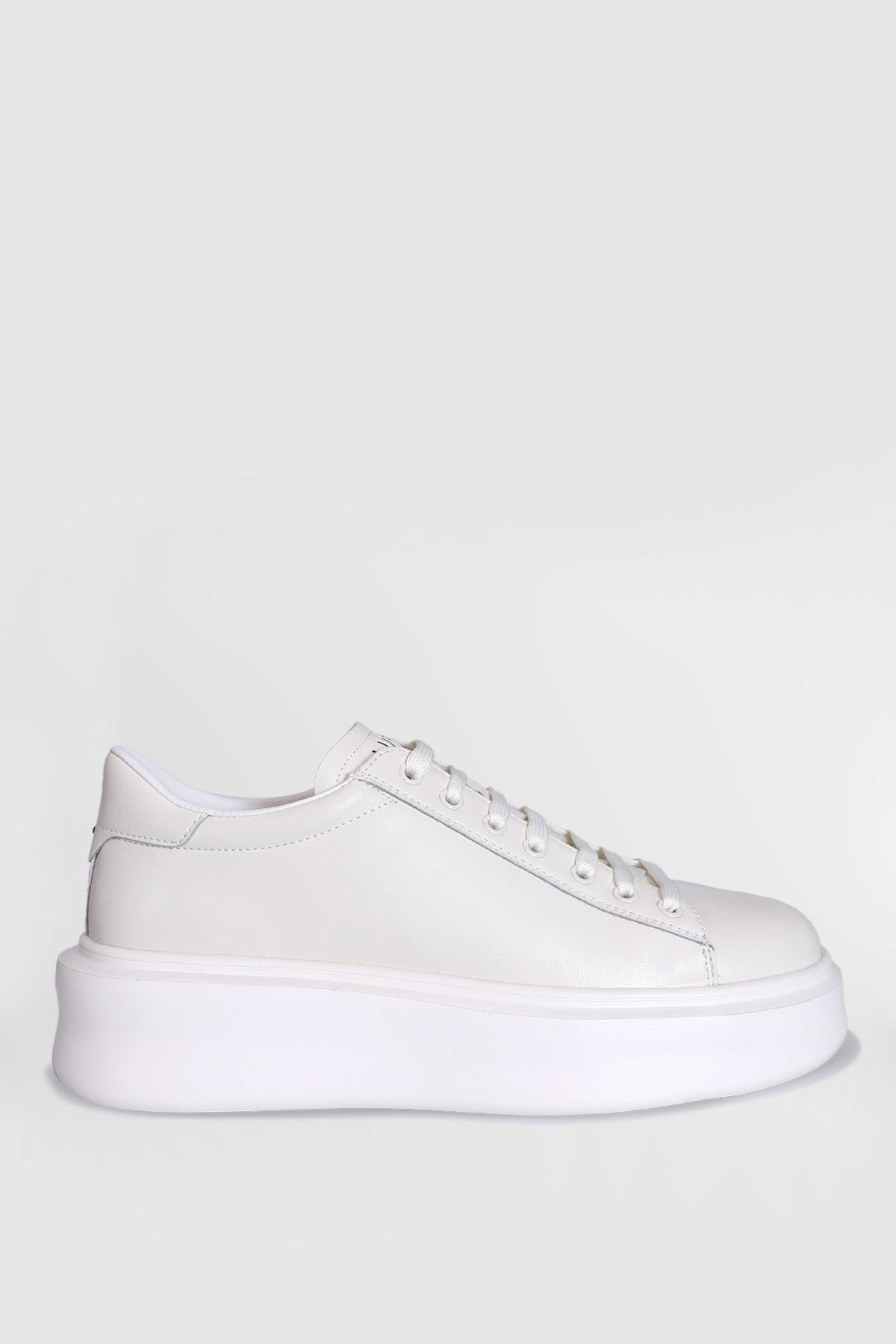 Hakiki Deri Bağcıklı Beyaz Spor Erkek Sneaker Beyaz Ayakkabı Hakiki Deri Bağcıklı Beyaz Spor Erkek Sneaker Beyaz Ayakkabı